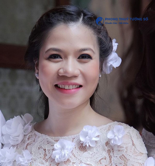 Phụ nữ có tướng mũi lân