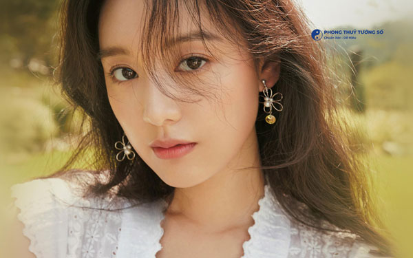 Nữ diễn viên Hậu duệ mặt trời, Itaewon Class Kim Ji Won